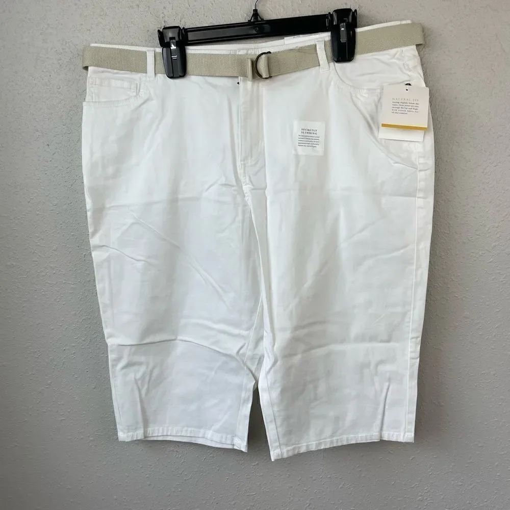 NWT Croft & Barrow Natural Fit White Belted Shorts Size 18